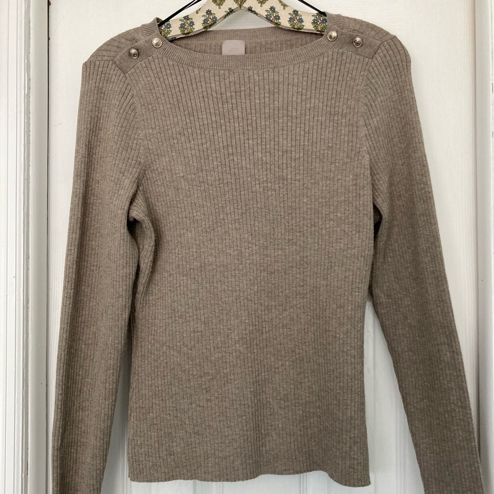 H&M brown ribbed sweater size medium